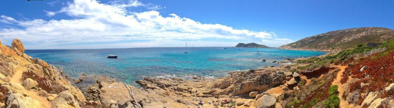 Terrace Beach Front & Sea View *